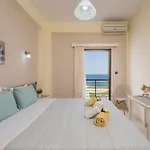 Elita Beachfront Lejlighed *