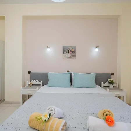 Elita Beachfront Daire Hanya